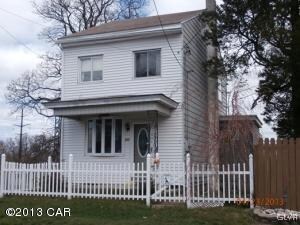 307 N Center St, Frackville, PA 17931