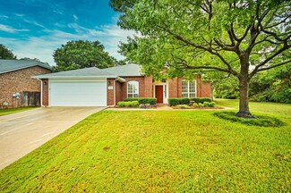 409 Londonderry Ln, Mansfield, TX 76063