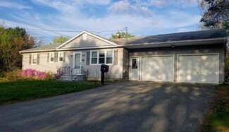 30 Maid Marion Ln, Brewer, ME 04412
