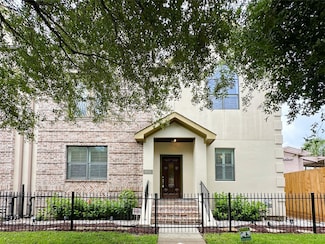 4042 Bellefontaine St, Houston, TX 77025