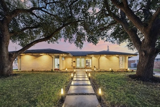 5339 Rutherglenn Dr, Houston, TX 77096