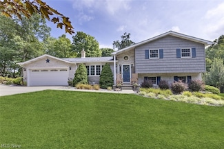 346 Birch Ln, New Cumberland, WV 26047