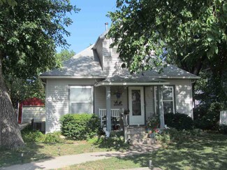 108 N State St, Goessel, KS 67053