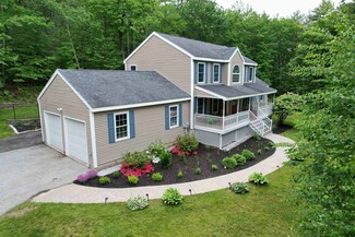 1049 River Rd, Weare, NH 03281