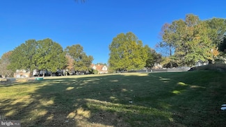 806 Pengrove Ct, Bowie, MD 20716