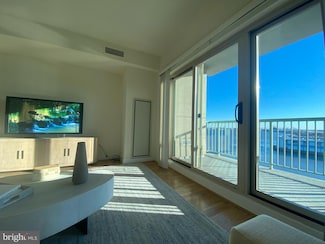 717 S Chris Columbus Blvd Unit 1610, Philadelphia, PA 19147