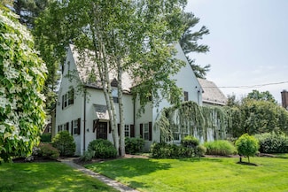 10 Norwood Rd, West Hartford, CT 06117