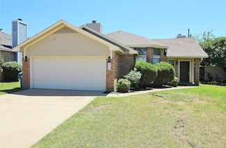 605 Mcmackin St, Cedar Hill, TX 75104