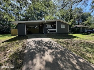 2820 Revere St, Jackson, MS 39212