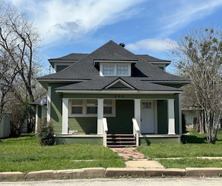 606 S Pecos St, Coleman, TX 76834