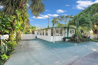 2078 NE 135th Ln, North Miami Beach, FL 33181