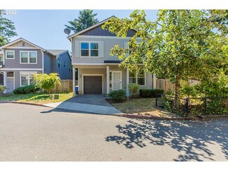 14152 NE Flanders Ct, Portland, OR 97230