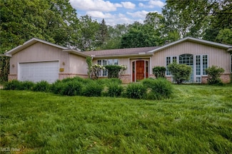 1350 Forest Hills Blvd, Cleveland, OH 44118