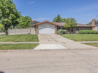 601 Fairlane Dr, Joliet, IL 60435