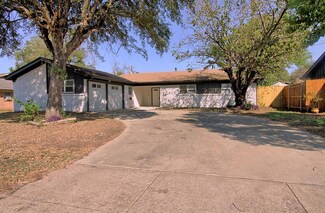 232 Georgian Rd, Fort Worth, TX 76134