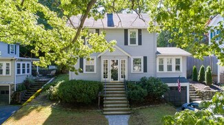 25 Lynn Fells Pkwy, Melrose, MA 02176