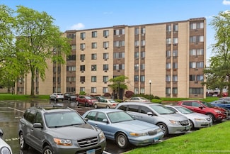 9745 S Karlov Ave Unit 608, Oak Lawn, IL 60453