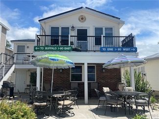 982 S Shore Dr, Irving, NY 14081