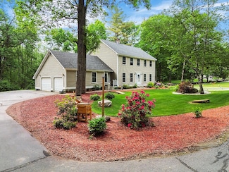 8 Dollis Ave, Vassalboro, ME 04989
