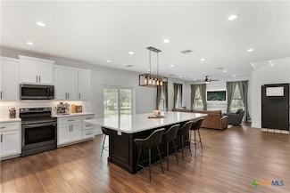 839 Cypress Ln, Cottonwood Shores, TX 78657