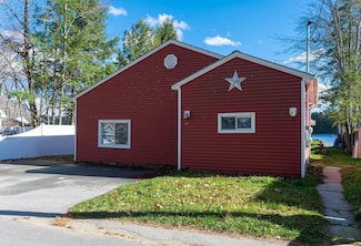 67 Flint Pond Dr, Hollis, NH 03049
