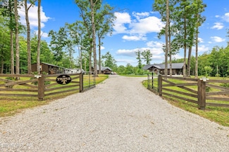 634 Cowboy Way, Jamestown, TN 38556