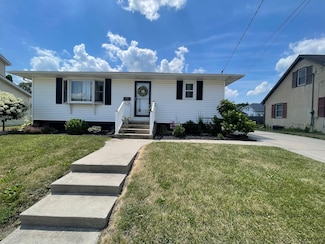 1110 Pike St, Peru, IL 61354