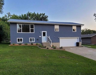 515 W 7th Ave, Webster, SD 57274