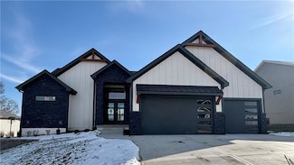 1403 Kintyre Ct, Raymore, MO 64083