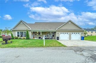 609 Bigelow Dr, Crescent, PA 15046