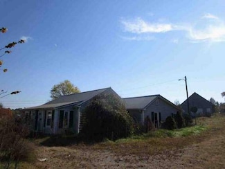 469 Fred Cooper Rd, McMinnville, TN 37110