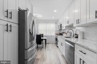 838 Hendrix St, Philadelphia, PA 19116