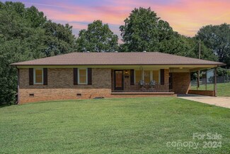 311 W Park Dr, Stanley, NC 28164