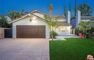 6140 Rhodes Ave, North Hollywood, CA 91606