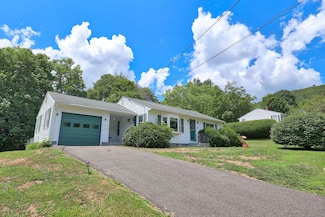 97 Edgewood Ave, Thomaston, CT 06787