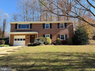 4721 Springbrook Dr, Annandale, VA 22003