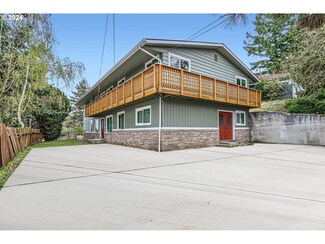9229 SE Harney Ct, Portland, OR 97266