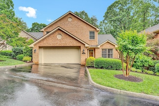 5612 Village Way, Roanoke, VA 24018