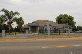 895 S Marks Ave, Fresno, CA 93706