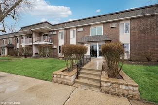 847 Miller Ln Unit 105, Buffalo Grove, IL 60089
