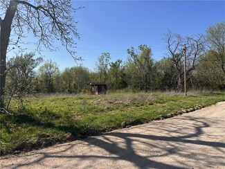 0 8th St, Blue Mound, KS 66010