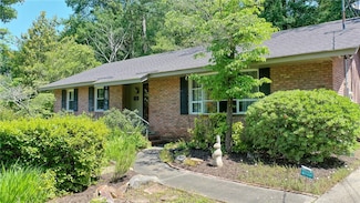 703 Brenda Ave, Auburn, AL 36830