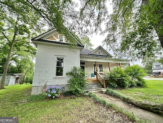 422 Oak St, Bremen, GA 30110