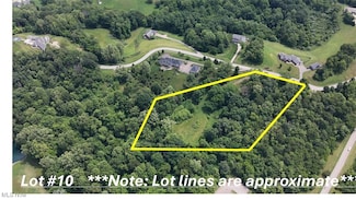10 Bella Vista Dr, Vienna, WV 26105