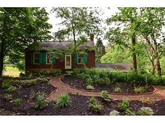 544 Little Creek Rd, Evans City, PA 16033