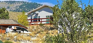 3 Gardiner View Rd, Gardiner, MT 59030