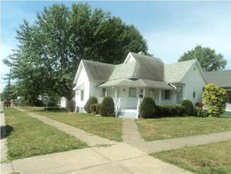 501 W 3rd St, Bicknell, IN 47512