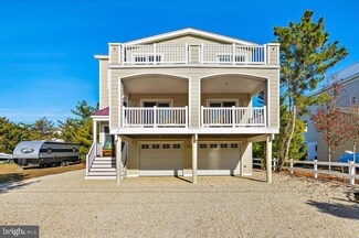 10 E 19th St, Barnegat Light, NJ 08006
