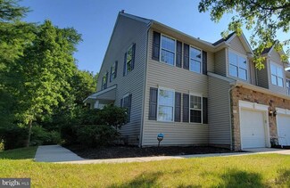 221 Hidden Dr, Blackwood, NJ 08012