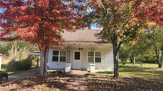108 Church St, Charleston, AR 72933